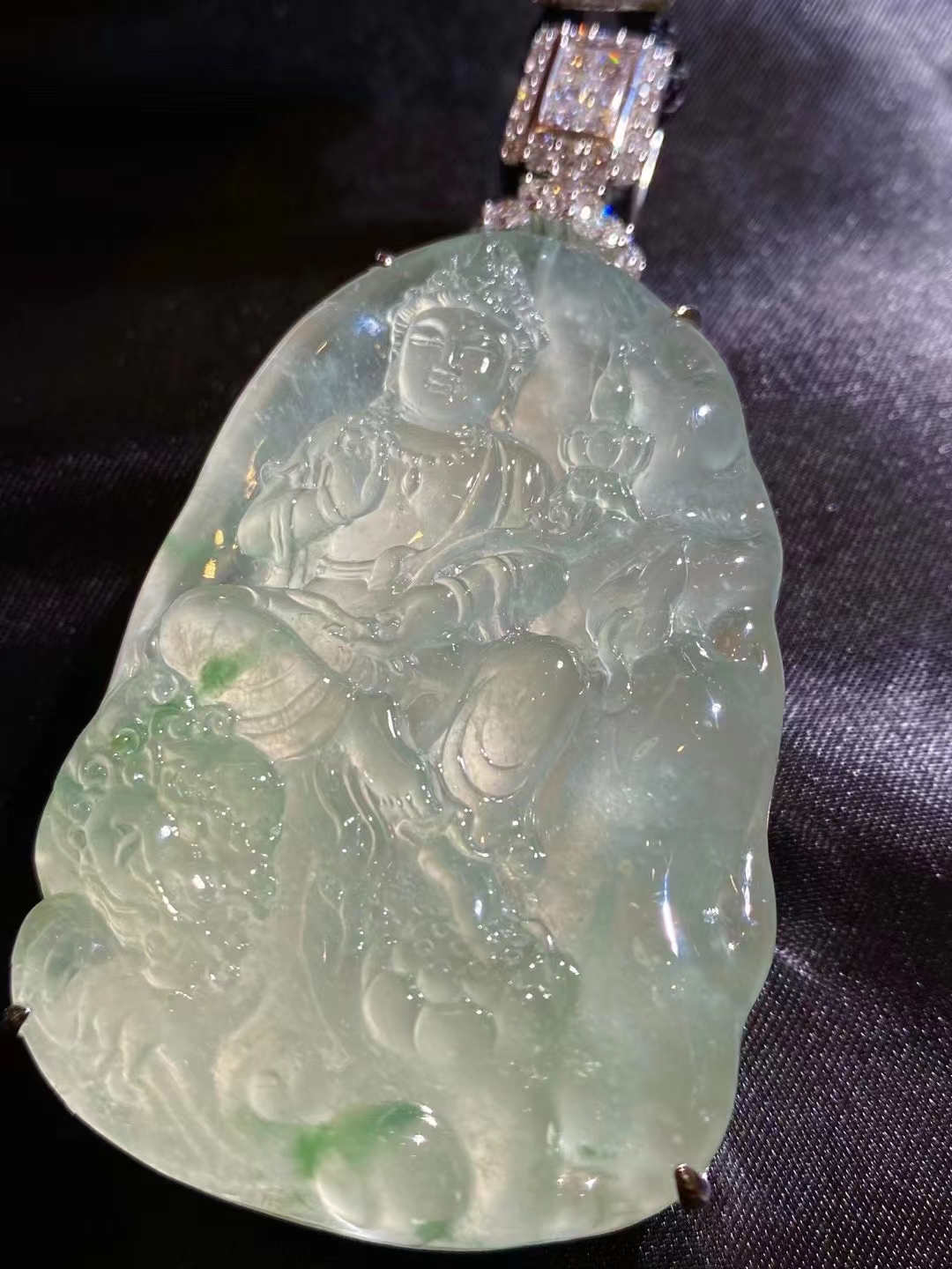 男女士适合带什么翡翠饰品