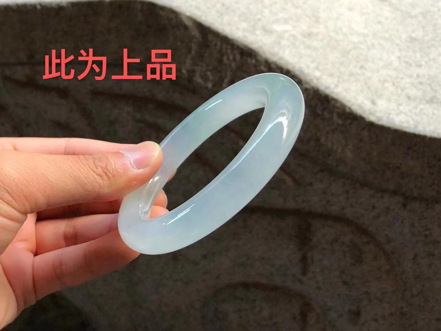 这样的翡翠手镯，不能买！