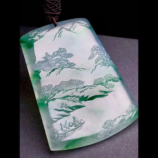 精品翡翠飘花山水牌子，高冰种翡翠山水牌【春江逸游】，玉雕大师李伟航雕刻，66-50.5-7.2mm，约56g，小六价