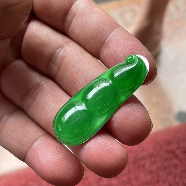 高品质满绿豆子  这种真的且买且珍惜，现在这种料子太少了