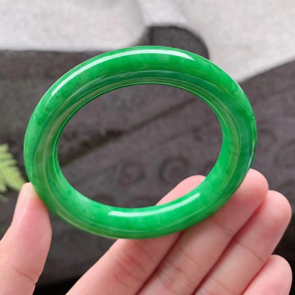 【翡翠手镯】满绿圆条翡翠手镯 【圈口】51.8/10.2/9.8mm