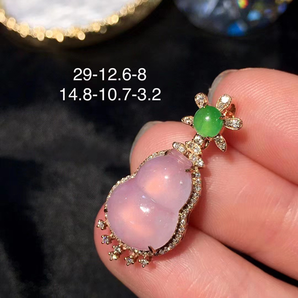 紫罗兰翡翠葫芦吊坠，少女粉紫，1仙气飘飘，18k金伴钻，送银链，无纹裂 批发价：6680