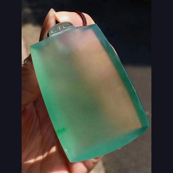 翡翠素牌子，够大够厚，够难遇，值收藏