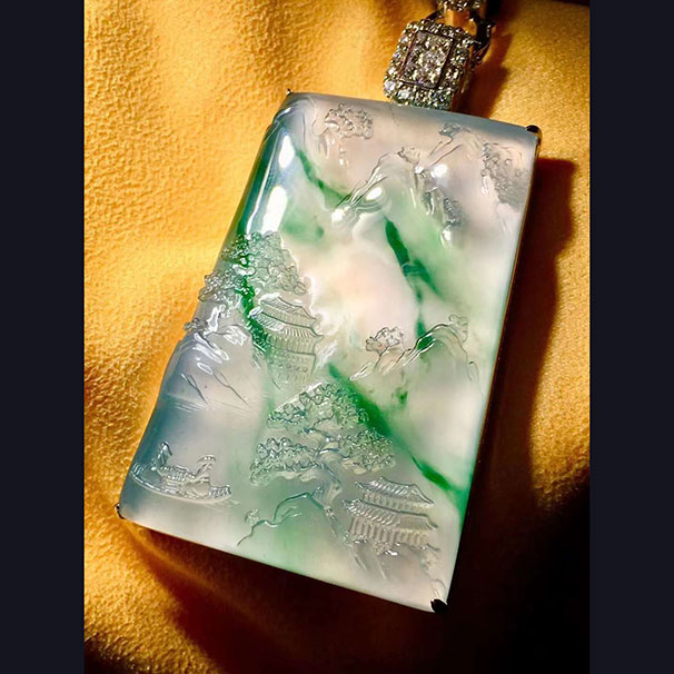 翡翠山水牌 冰色佳，雕工细腻 收藏佩戴都是首选，小六价