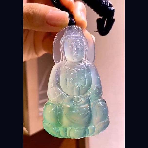 翡翠裸件观音 尺寸75-42-9.5