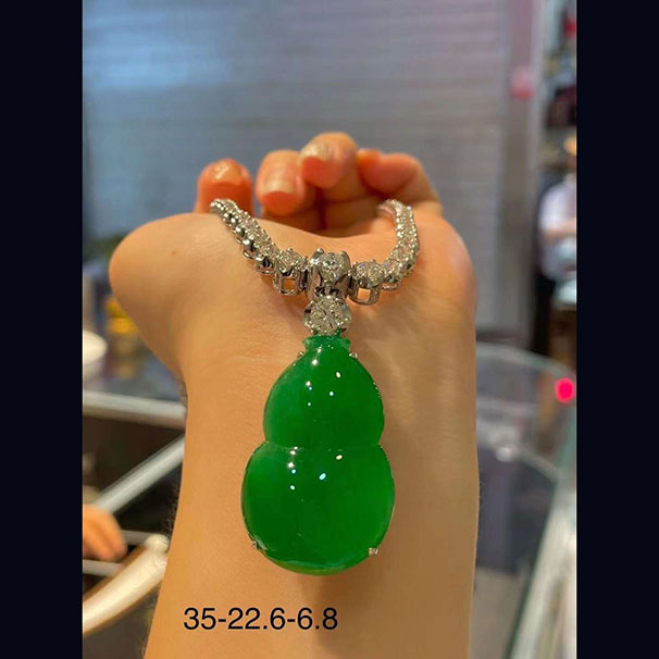 翡翠精品简镶葫芦 品质高到无需过多修饰也足够美了
