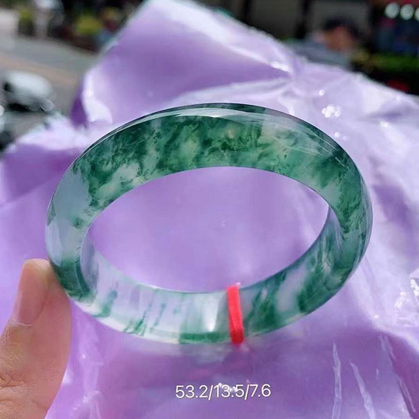 身临其境般，水墨丹青山水一幅画！ 美！小手福利！！53.2圈品质蓝花鐲。