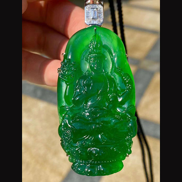 翡翠自在观音 色浓郁品质佳 收藏首选