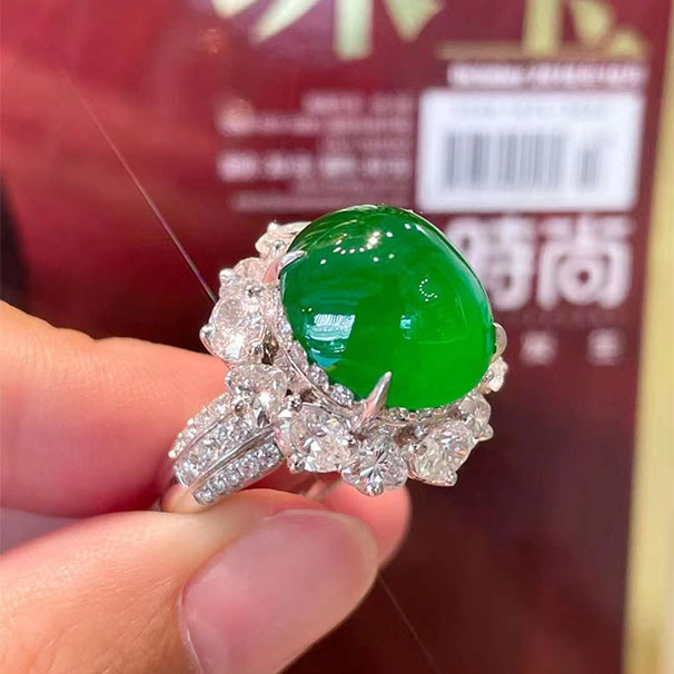 七位数的霸气戒指 又大又圆又鼓！实力姐姐来询