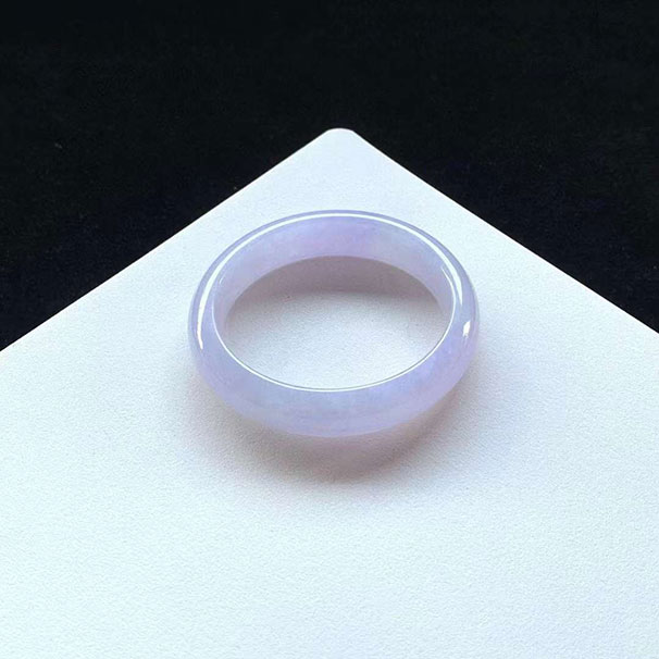 圈口56.4-50.5-14-7.9 冰满紫翡翠贵妃手镯 . 贵妃56-57  超值价：4.68万