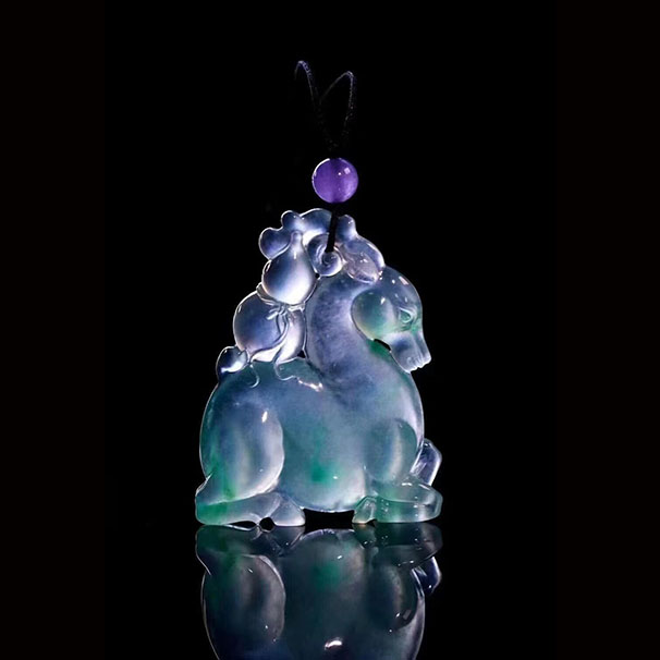 加龍精典作品《福禄双收》  尺寸：43*34.8*7.3mm