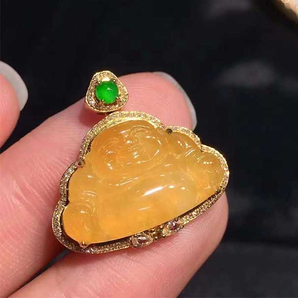 翡翠黄翡佛公吊坠 颜色明艳抢眼，种水好，品质推荐！！ 8980