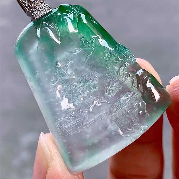 翡翠 冰玻绿花木那山水 种水好，意境雪花棉 性价比高，几万，喜询~