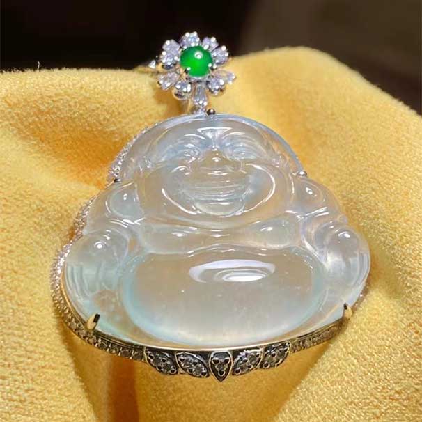 翡翠坐佛，冰木那，推荐 特价7999 不议不退