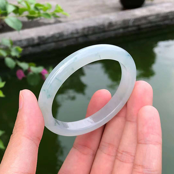 冰种飘花贵妃镯