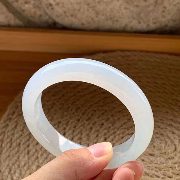 冰种起光晴正圈