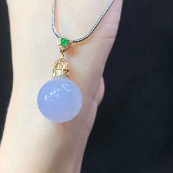 冰紫翡翠珠珠吊坠