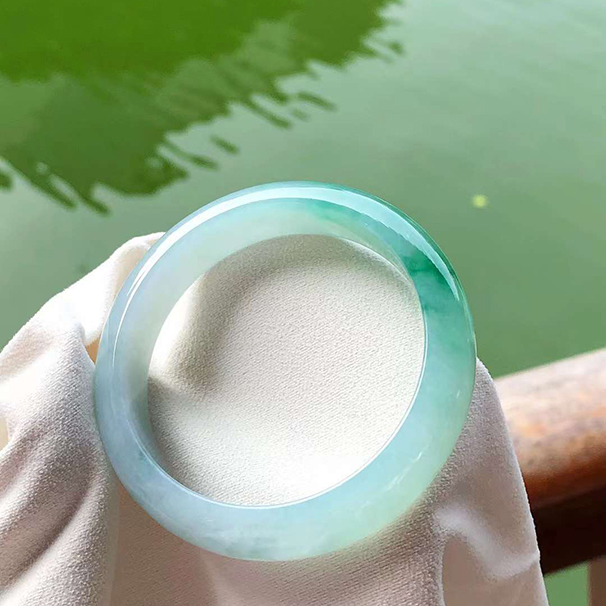 冰种飘花阳绿正圈翡翠手镯