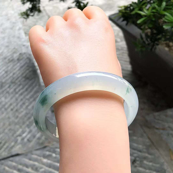 大圈口冰种飘花正圈翡翠手镯