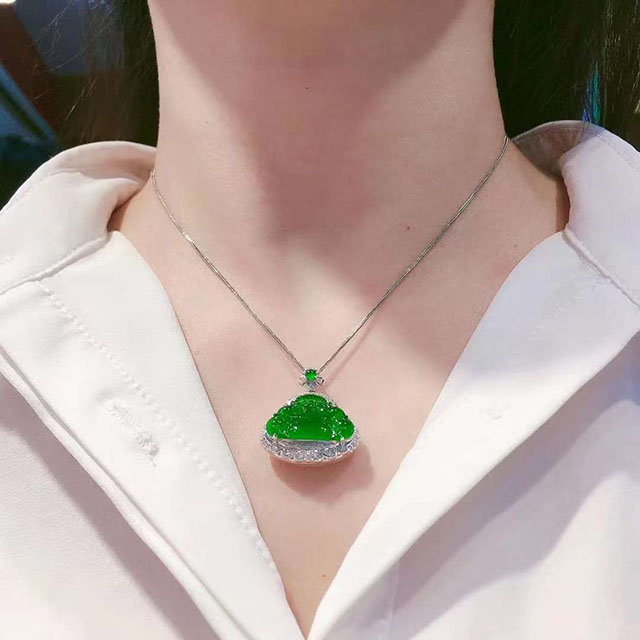 满绿翡翠佛公吊坠