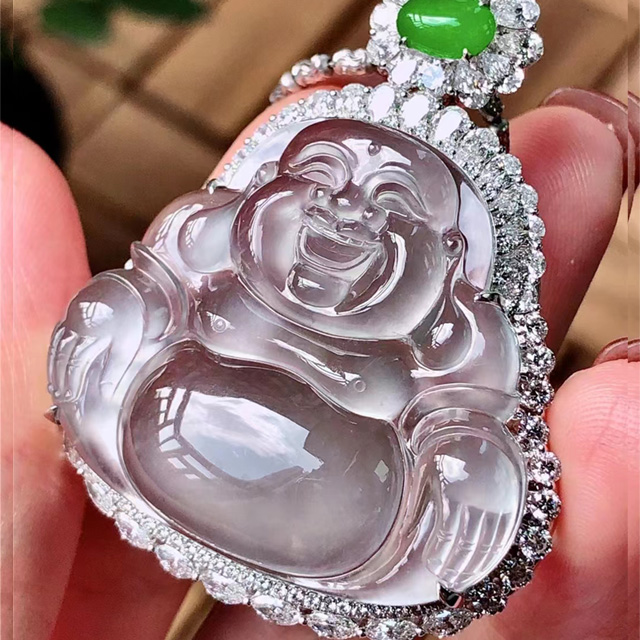玻璃种翡翠大佛 裸石尺寸31.9*36.8mm