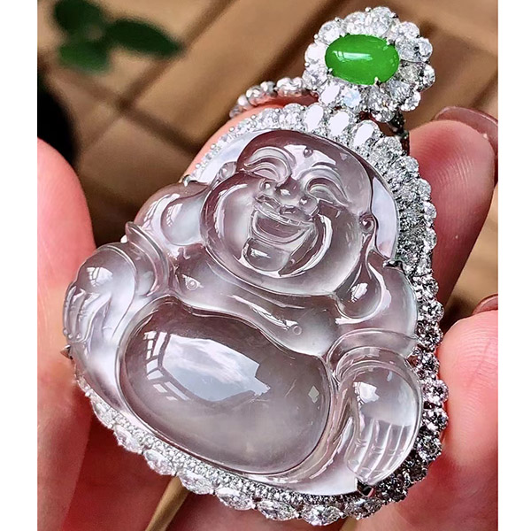 玻璃种大佛翡翠吊坠，刚性十足，饱满大气，满满珠宝感