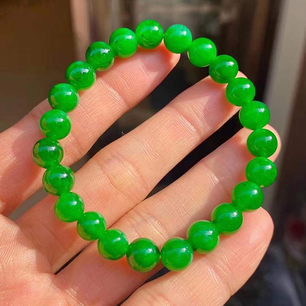 满绿珠子翡翠手串，颜色非常辣，高品质