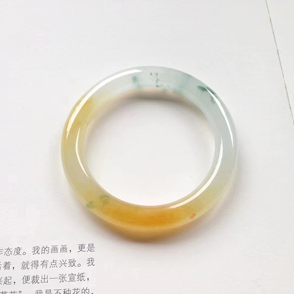 53圈口高品质圆条冰黄种水翡翠手镯