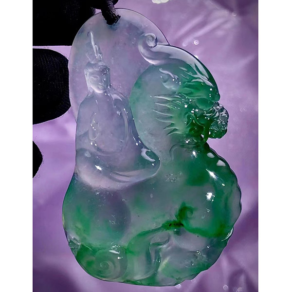 慈航济世——观自在菩萨翡翠挂件