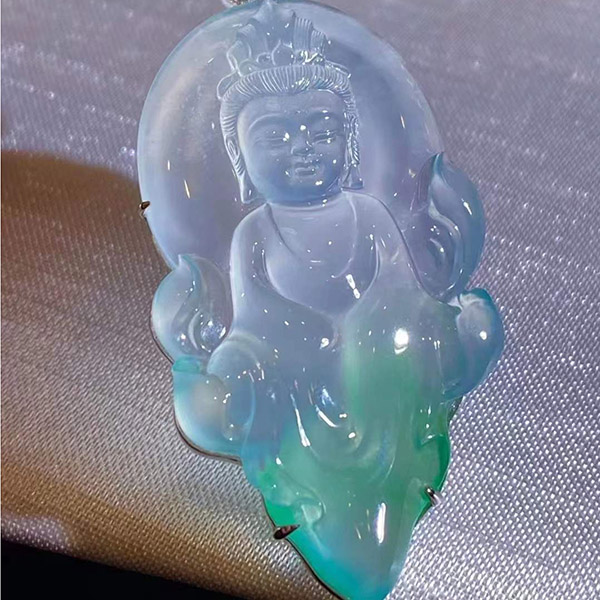 高冰飘花观音翡翠吊坠，冰色佳，胶感足，满满高级感