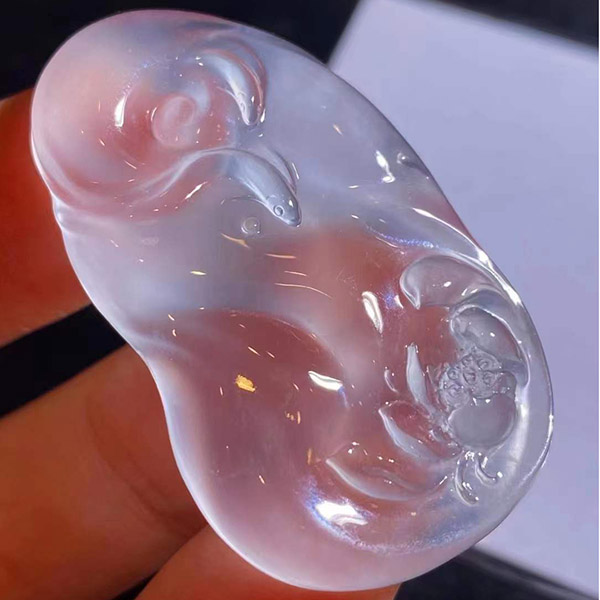 高品质如鱼得水翡翠吊坠，行家货，种水一流，意境感强