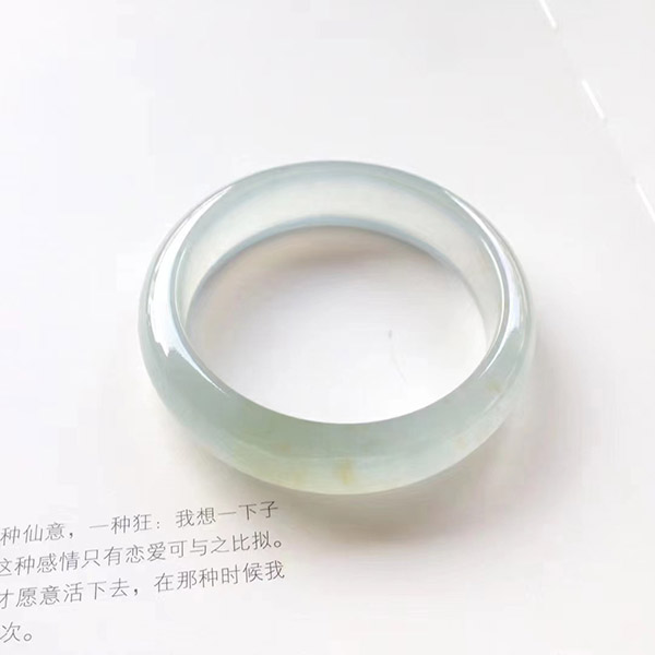 55圈口正圈冰黄种水翡翠手镯