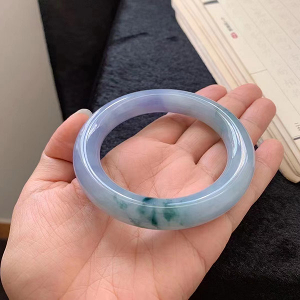 60圈口冰润紫罗兰飘花翡翠手镯