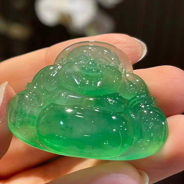满绿素件佛公翡翠挂件，种好起胶感