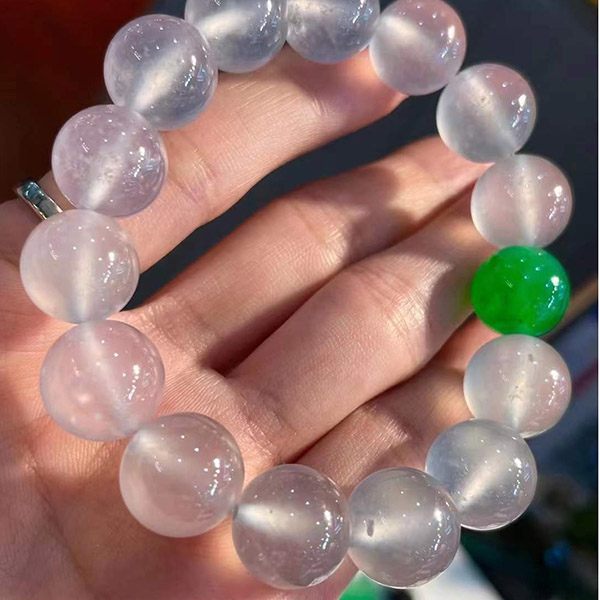 高品质珠子翡翠手串，尺寸12-13mm，种水不错，满绿珠子点缀，简单耐看高级，品质推荐！