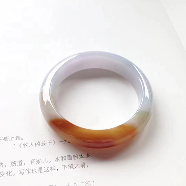 54圈口正圈黄翡特色翡翠手镯，浓黄翡，细腻，温润