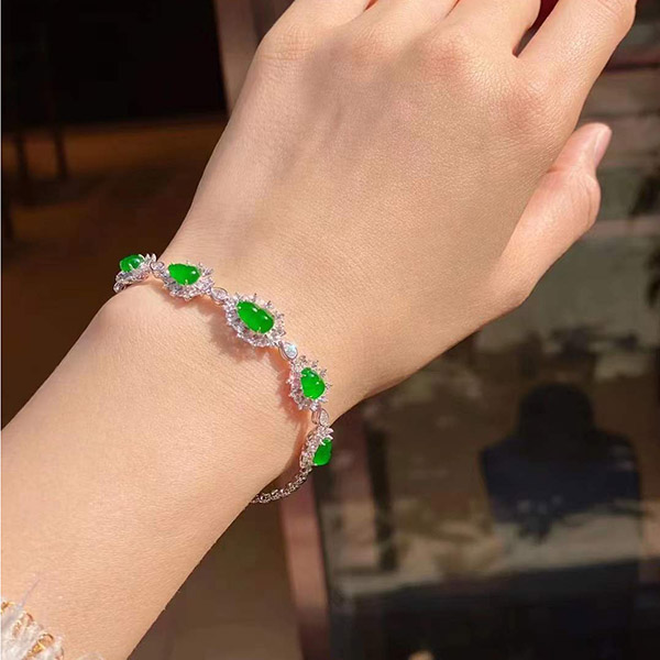玻璃种帝王绿葫芦翡翠手链，高品质，举手投足间的小优雅